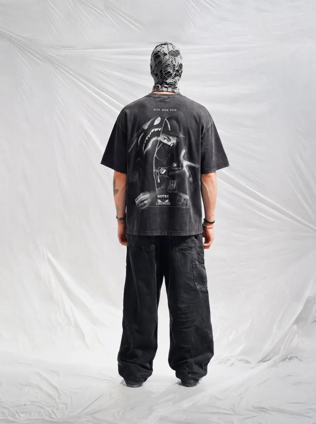 Konzept: GOTEC × DICE T-Shirt