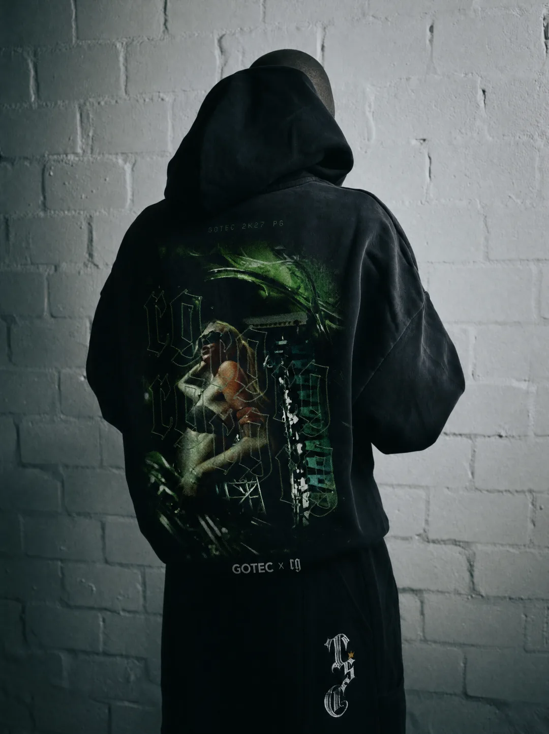 Konzept: GOTEC × rg Hoodie